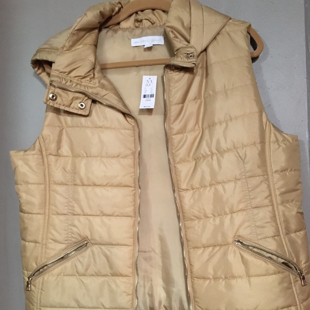 NWT NY and Company Gold Hooded Vest